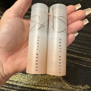 Fenty Beauty Eaze Drops Stick Foundation Tint
Shade 16